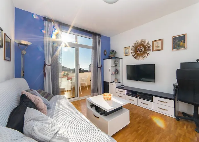 With Parking Space - 15375 Daire