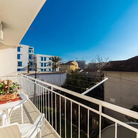 Apartment With Parking Space - 15375